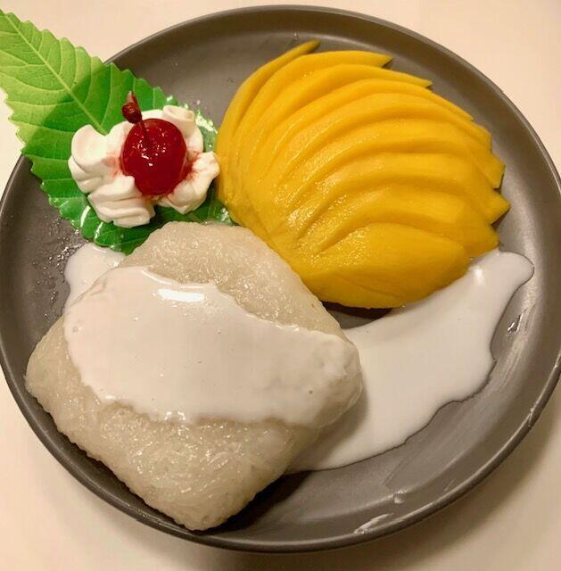STICKY RICE W/MANGO